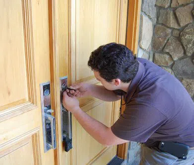 Davie Locksmith Store Davie, FL 954-744-3790 - 10a-House-Locksmith